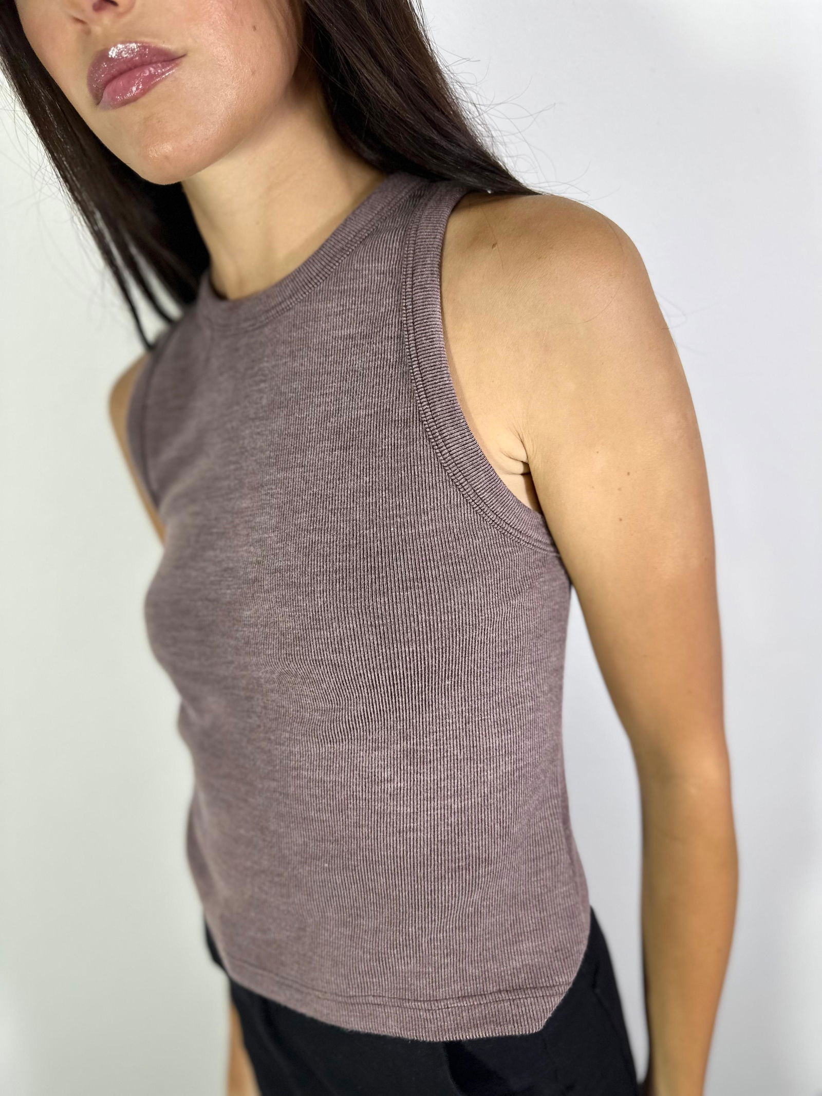 Musculosa Dina